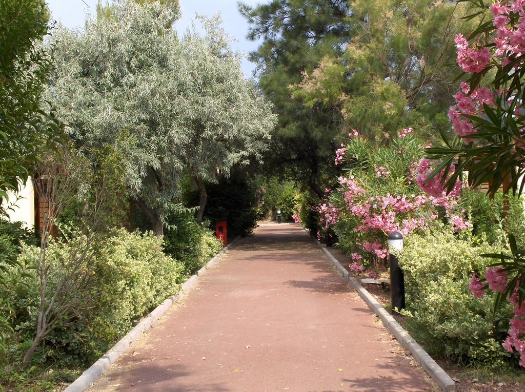 Отель Vvf Sigean Port-La-Nouvelle Corbieres Экстерьер фото